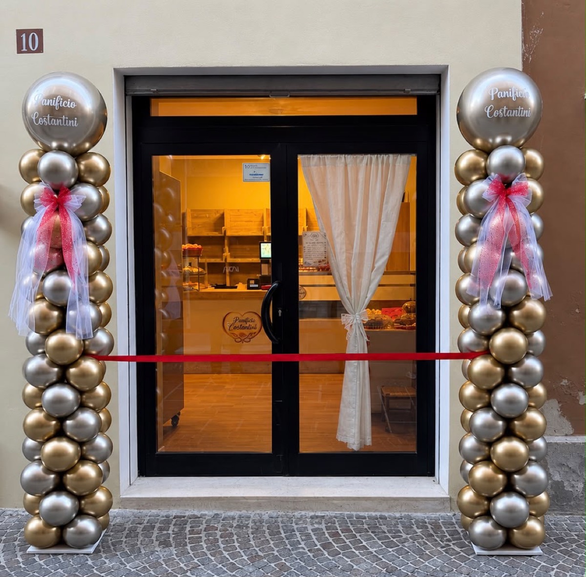 Colonne di palloncini per inaugurazione a Chieti — Adoro! Party